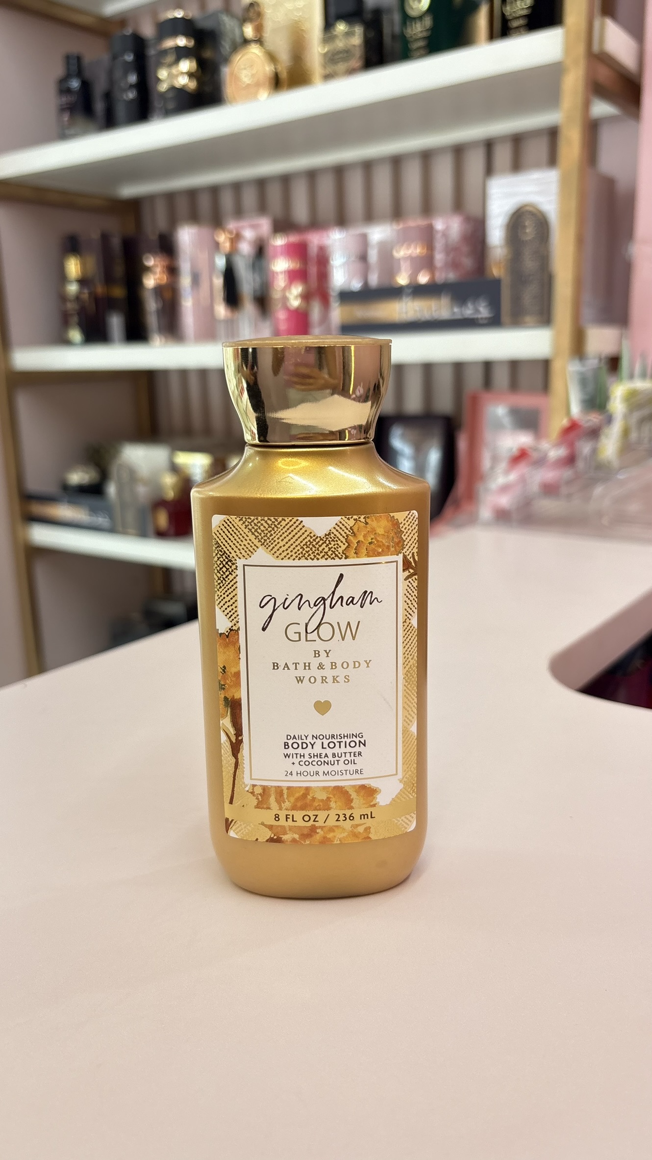 Hidratante Gingham Glow Ultimate da Bath & Body Works, 236 ml